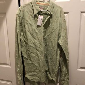 Men’s Road button down shirt size XL